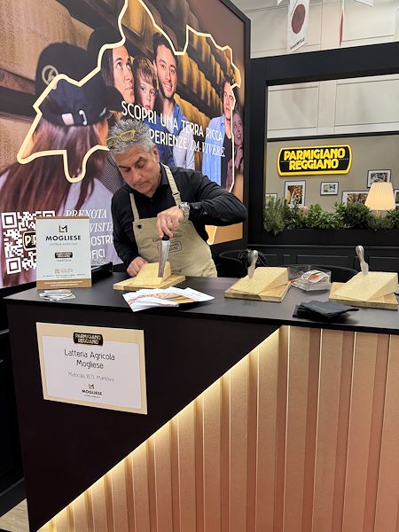 Il Parmigiano Reggiano di Latteria Mogliese a Vinitaly 2026