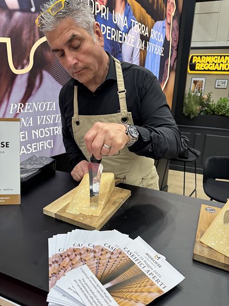 Il Parmigiano Reggiano di Latteria Mogliese a Vinitaly 2026