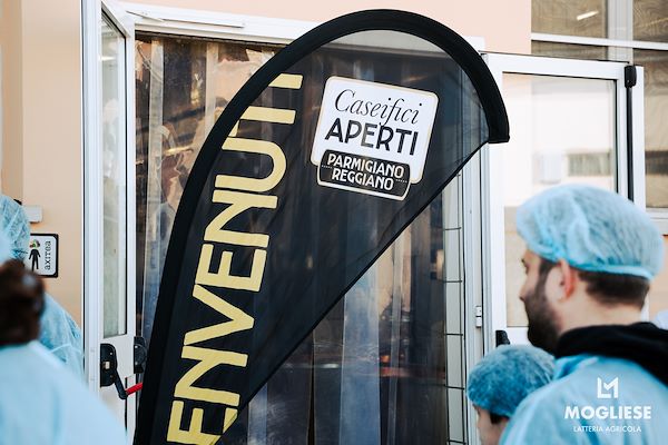 Scopri il cuore del Parmigiano Reggiano con Caseifici Aperti 12 e 13 Aprile 2025